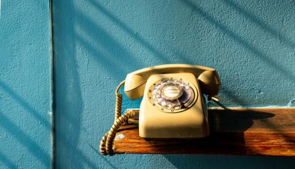 Téléphone livre d'or